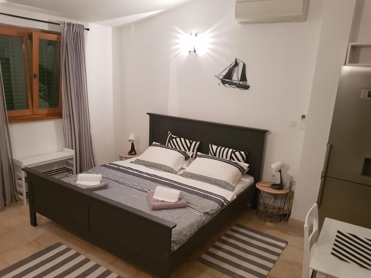 Apartments Summer Touch Petrcane Luaran gambar