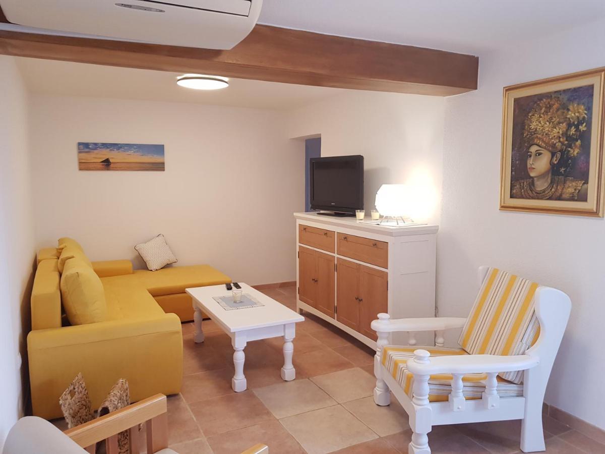 Apartments Summer Touch Petrcane Luaran gambar